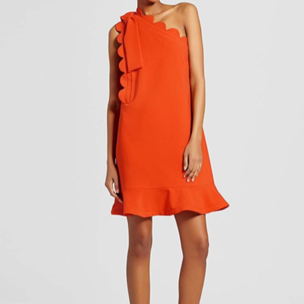 One shoulder dress